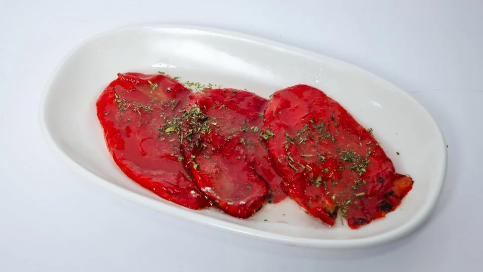 Pečena paprika u ulju — fotografija iz ponude Petre