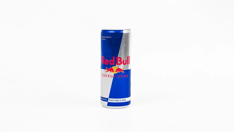 Red bull 0,25 l — fotografija iz ponude Petre