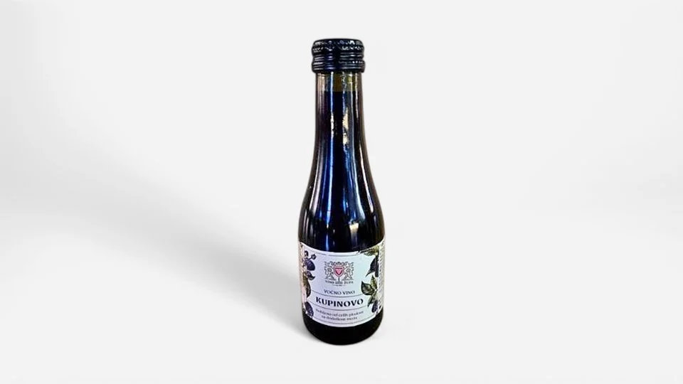 Kupinovo vino — fotografija iz ponude Petre